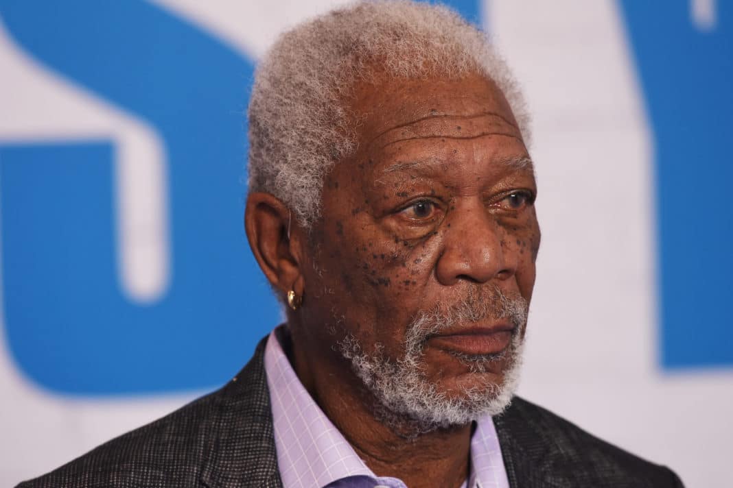 Multiple Women Accuse Morgan Freeman Of Sexual Harassment Actor Issues Free Download ...