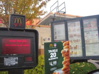 Teens Hurl Racial Slurs, Point Gun At McDonald's Manager For Dropping Their Change