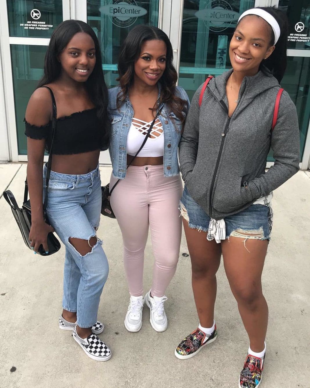 Kandi Burruss has fans believe that she's showing favoritism betwe...