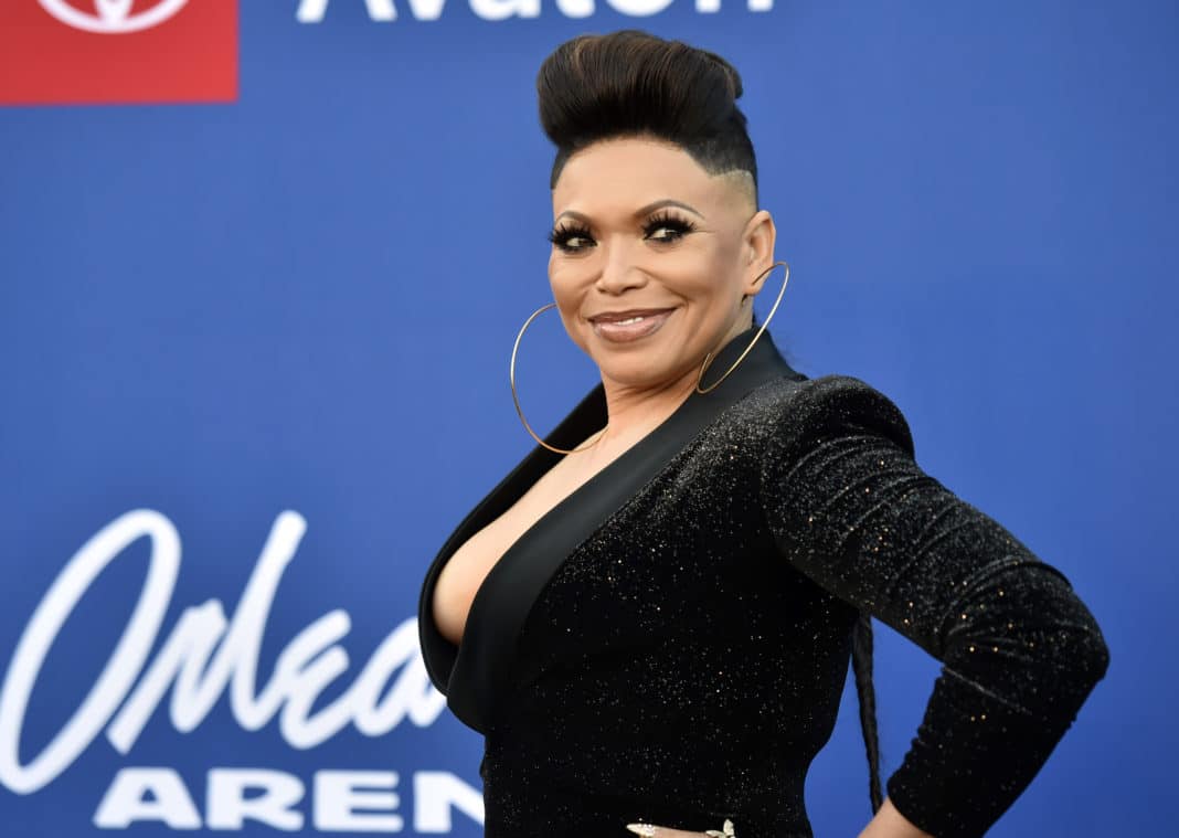 Fans in Stitches as Tisha Campbell-Martin's Soul Train 