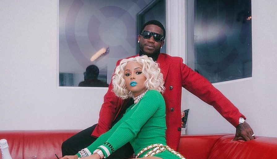 'Keep This Look': Fans Beg Keyshia Ka’Oir to Wear More Subtle Looks and