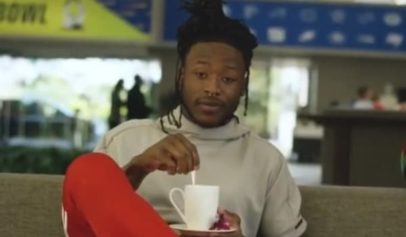 Alvin Kamara tweeted that he wanted a girlfriend and a bunch of women responded.