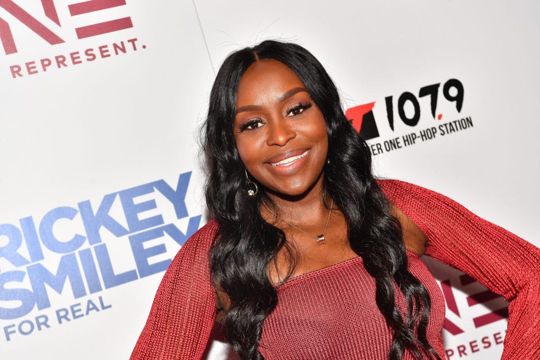 Quad Webb-Lunceford &lsquo;Got &lsquo;Em Saying Wow&rsquo; in One-Piece Swimsuit While on