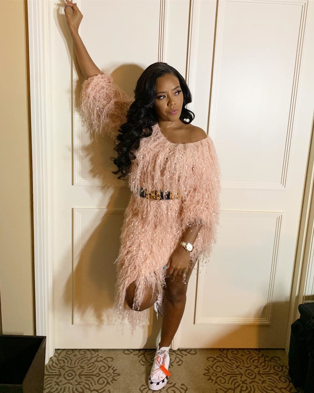 Angela Simmons Shows Off a Casual Fashion Look the Internet Eats Up