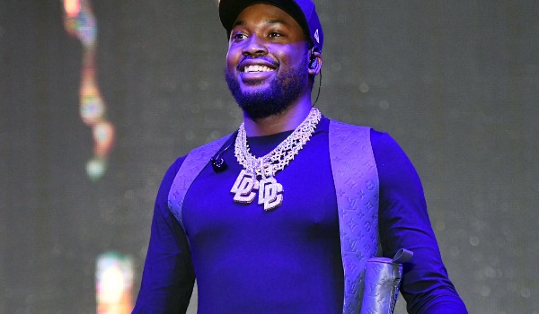 'Doing Everything We Can': Meek Mill Refurbishes Basketball Court in ...