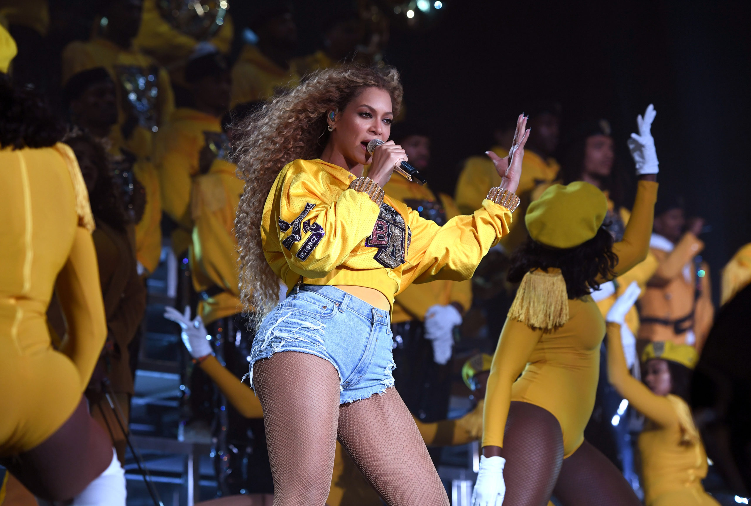 Happy Birthday, Beyoncé! 5 of the Superstar's Most Wig-Snatching-Worthy ...