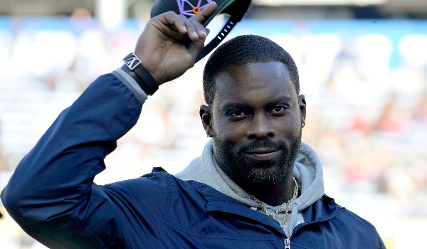 Michael Vick fires back at animal activists