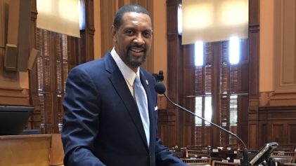 Georgia State Rep. Vernon Jones Rescinds Resignation Prompted By Backlash He Received for Trump Endorsement: 'Iâ€™m Going to Remain on the Battlefield'