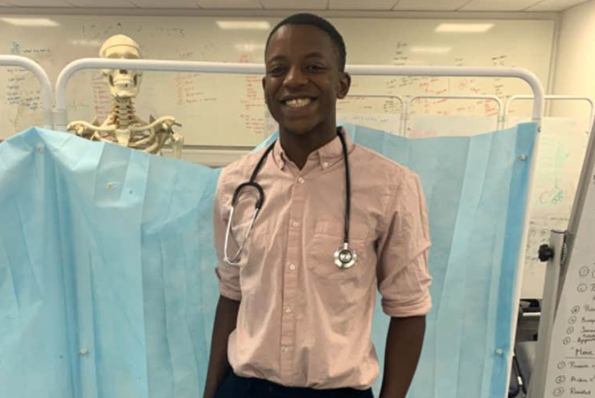 Medical Student Creates Booklet to Teach Doctors How to Catch Symptoms