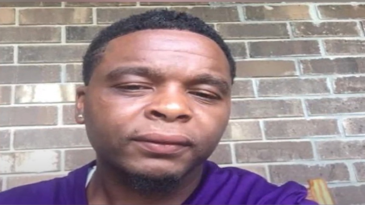 Louisiana Police Fire 11 Shots At Black Man Walking Away from Them ...