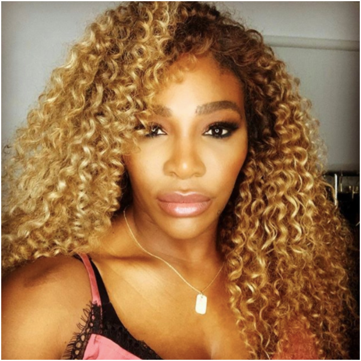 My Usual Beach Attire Too Fans Hype Up Serena Williams After She Wears This Over The Top Look