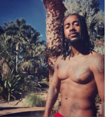 Send Me Your Location': Omarion Tempts Fans with Invite In Shirtless Photo