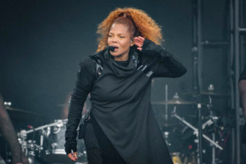 â€˜My Legs Could Neverâ€™: Janet Jackson Shows Off Her Flexibility By Doing This