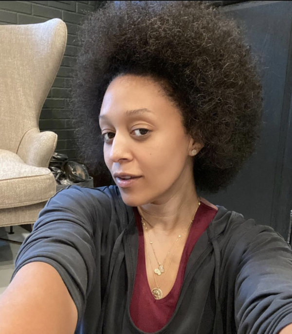 ‘Mrs. Afro Queen’: Tia Mowry Shares a Natural Hair Growth Update ...