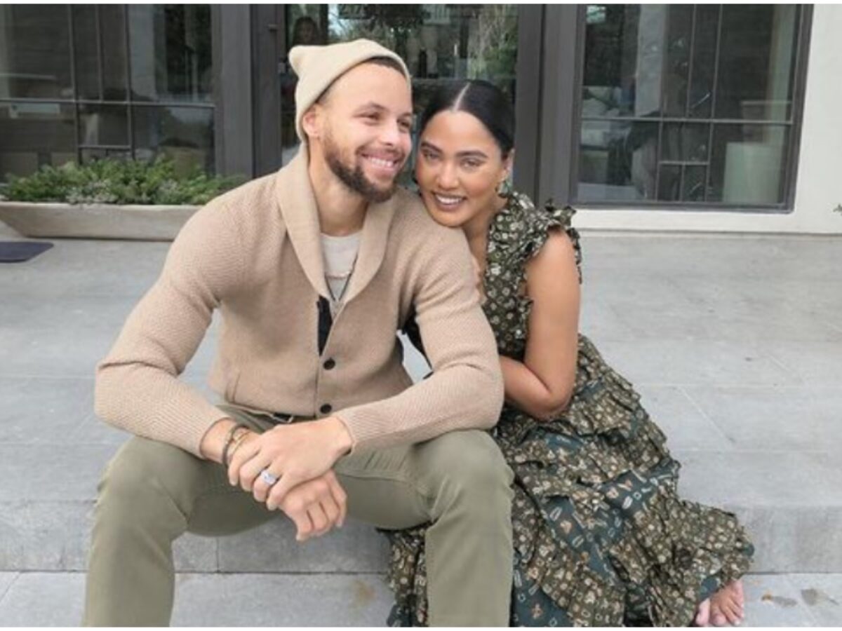 ‘I See Why Steph Got a Thing for Her Toes’: Ayesha Curry Posts Bathing Suit  Photo That Has Fan ...