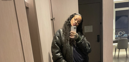 Rihanna Making Sure Yâ€™all Are So Sick of Her Pregnancy Pics': Fans Are Loving Rihannaâ€™s Latest Maternity Look
