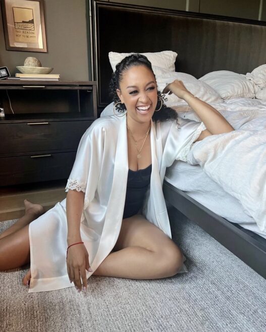 Okay Mommaaa Tia Mowry Rocked Various Summer Fits For Her Instagram And Fans Loved It