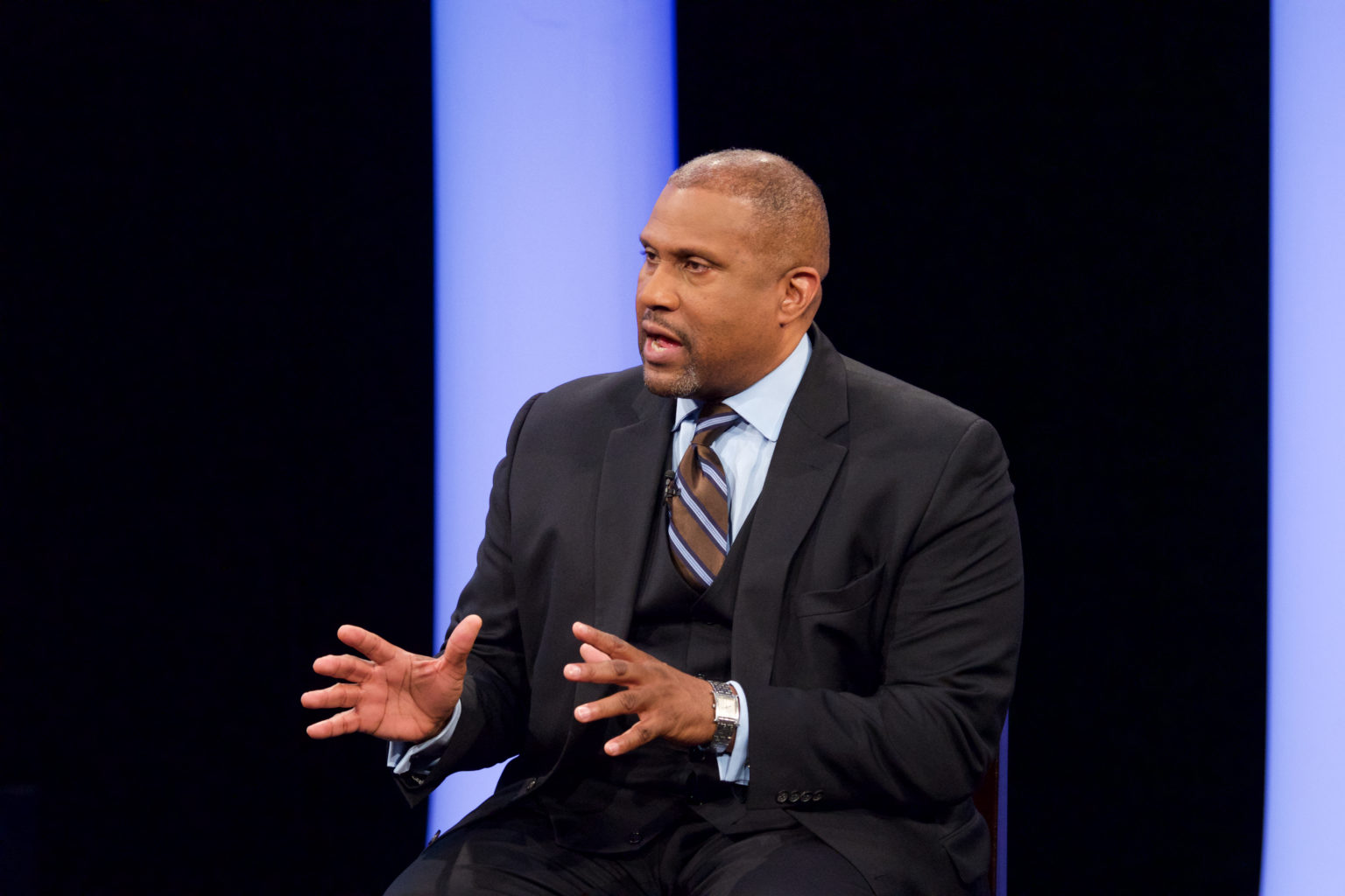 Tavis Smiley Puts Power in the People's Hands with New PBS Show ...