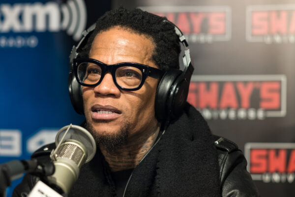I Have No Words or Breath Left for Somebody Like That': D.L. Hughley Declares He ?Don?t Even Know? Who Mo?Nique Is After Reporter Brings Up Apology?