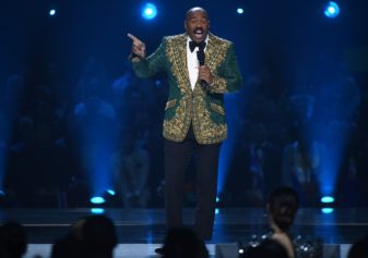 Tell Them People the Truth the Real Way': Steve Harvey Lands Spot on Upcoming Comedy Court Show, Fans React