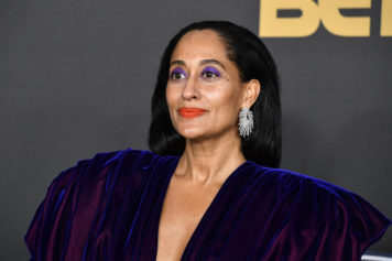 â€˜Itâ€™s the Sound Effects for Meâ€™: Tracee Ellis Ross's Impromptu Performance Gets Sidetracked by Background Diversions
