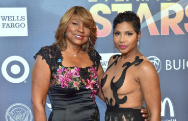 Toni Braxton Reveals That Her Mom Evelyn Is on Dating Apps After Being Divorced Over Two Decades: ?She?s Like I Got to Get You Guys a Stepfather??