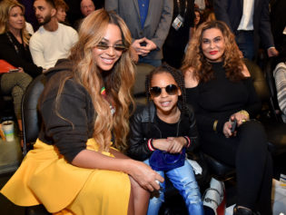 Bey Said No Interview Tho': Tina Knowles-Lawson Announces New Series on Facebook Watch as BeyoncÃ© and Her Children Lend Vocals for Its Theme Song