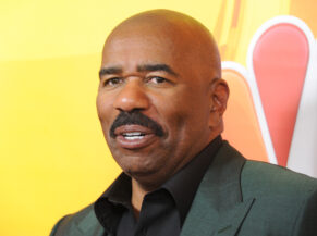 â€˜That Cake Is the Most 65 Thing About Himâ€™: Fans Say Steve Harveyâ€™s Birthday Cake Shows His Age