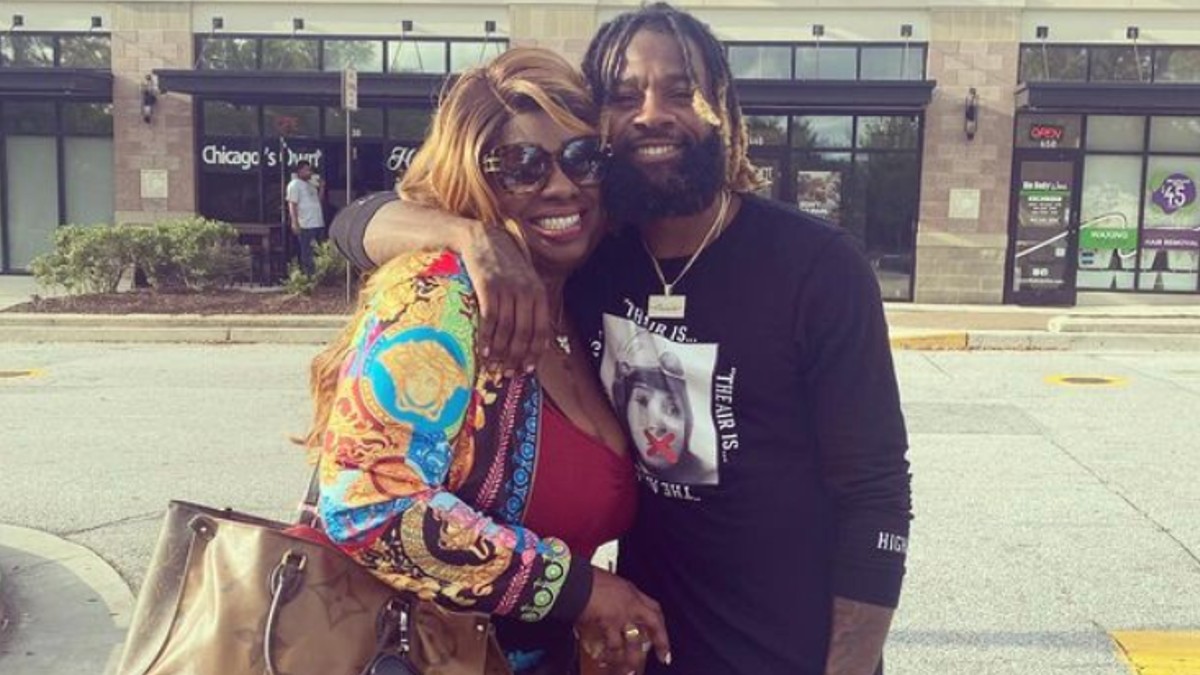 Mom Of Randb Singer Sammie Reportedly Arrested On Second Degree Murder
