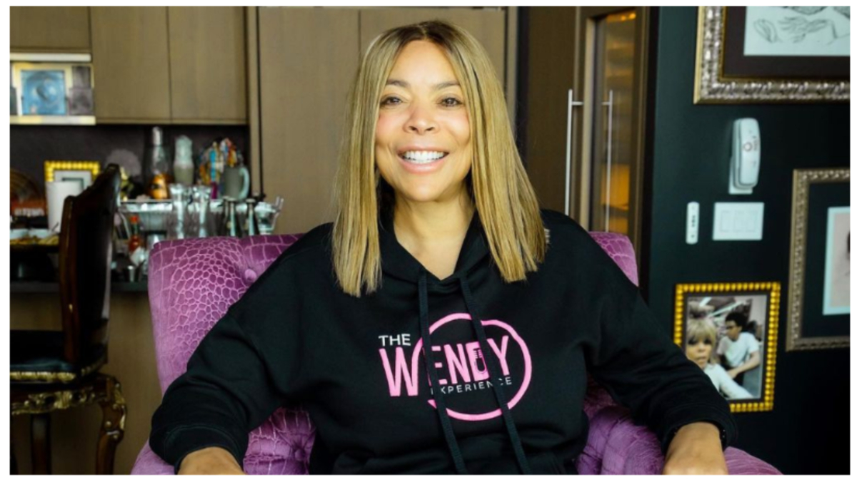 Wendy Williams' breast nearly falls out of low-cut top in wardrobe