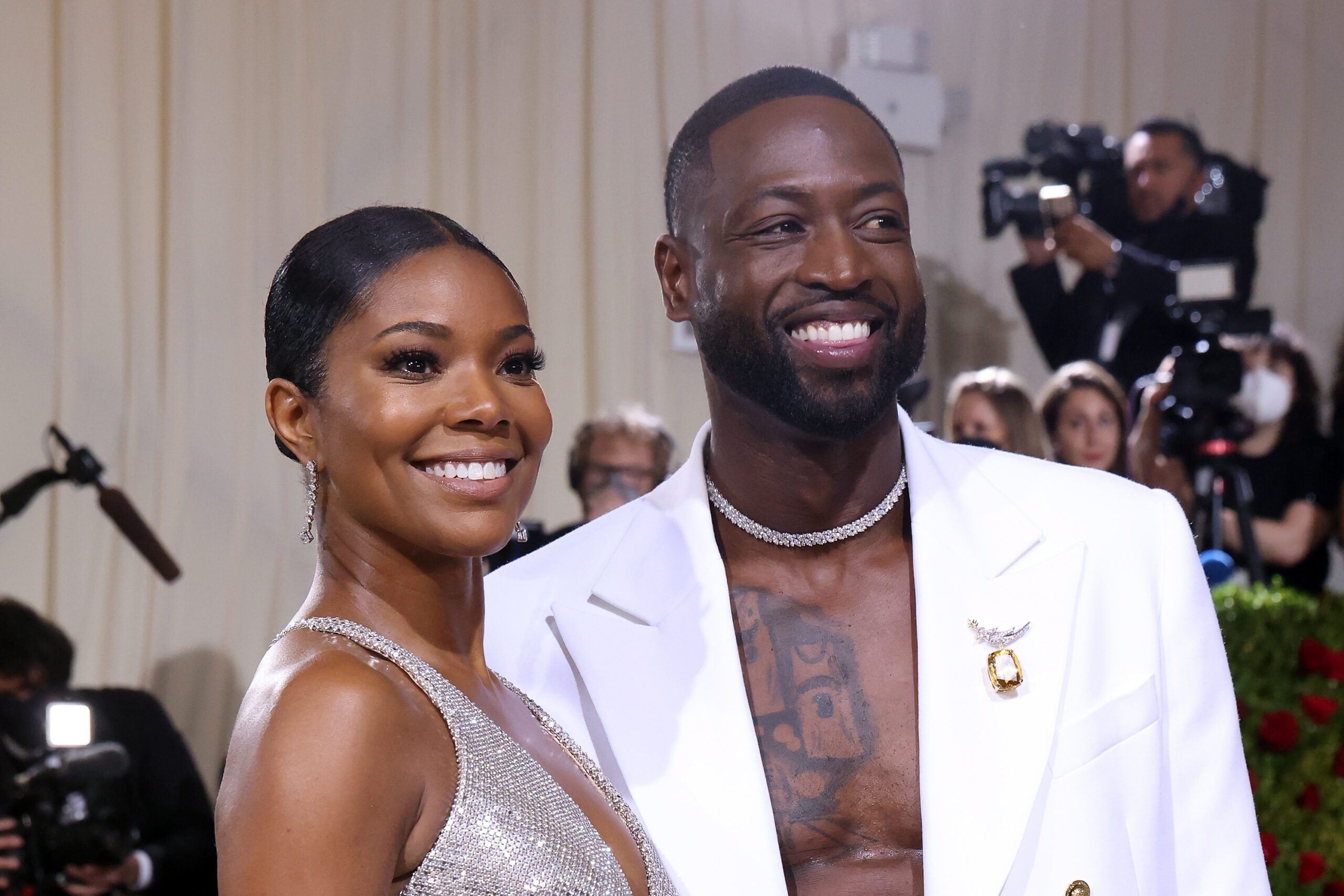 D Wade is Giving Kaavia Annoyed Looks': Gabrielle Union's Sexy Video  Derails When Dwyane Wade Walks Away from the Camera