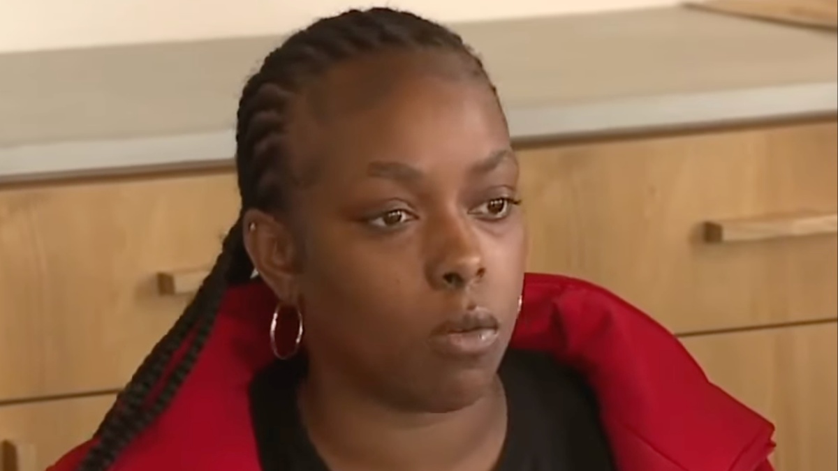 14-Year-Old Girl Was Strip-Searched for a Vape Pen After False Report By Bully; Mom Says No One Asked Her Permission  14-Year-Old Girl Was Strip-Searched for a Vape Pen After False Report By Bully; Mom Says No One Asked Her Permission