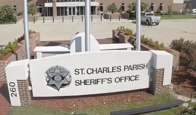 'It Does Not Look Pretty': Witnesses, Expert Weigh In on Louisiana Deputy Chasing Down, Punching Woman In the Face for Allegedly Interfering In Arrest - Vimarsana News