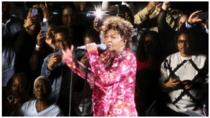 Anita Baker criticized for unhinged performance where she kicked fans out of the arena mid-song.