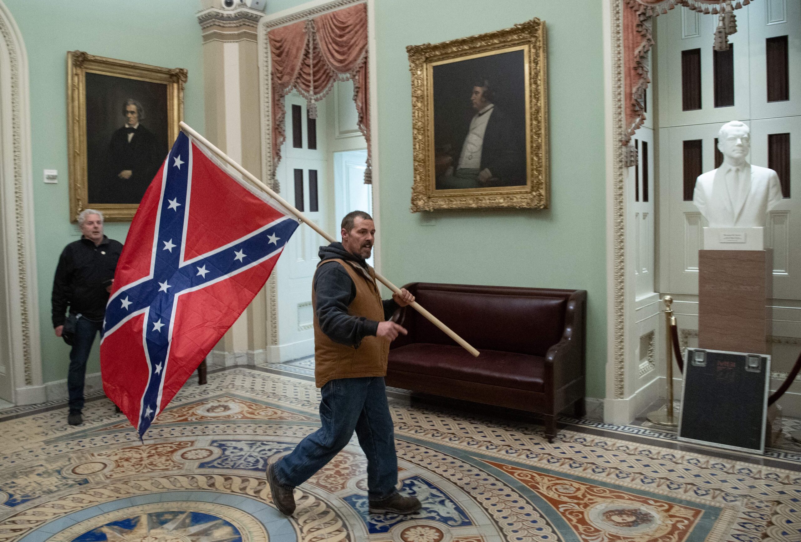 Jan. 6 Rioter Who Jabbed Black Capitol Police Officer With Confederate ...