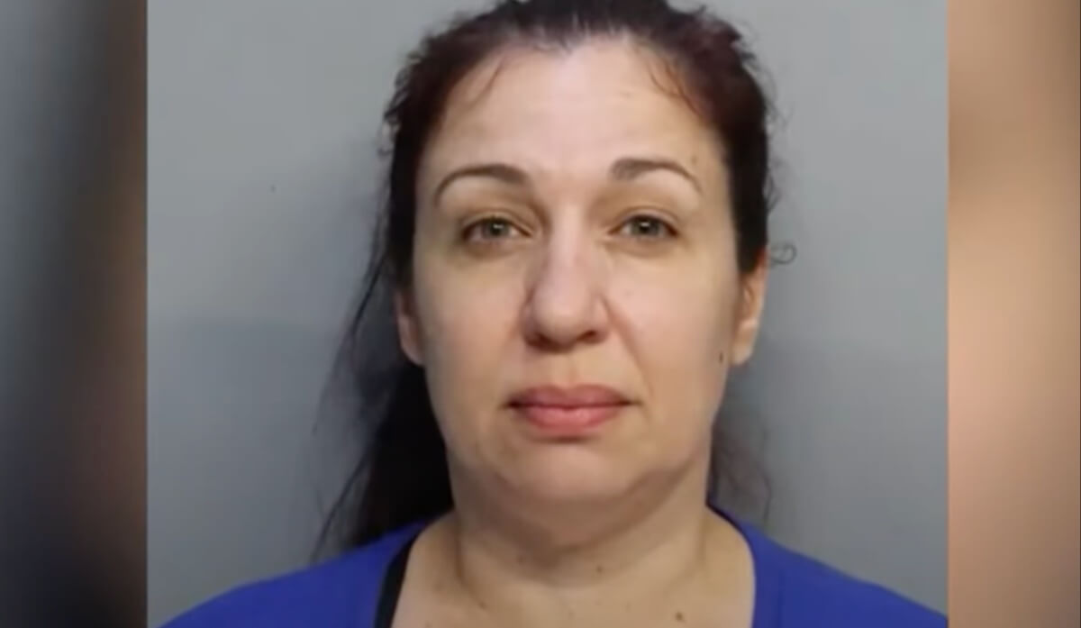 'There's Bleach In This Drink!': Florida Woman Accused of Slipping ...