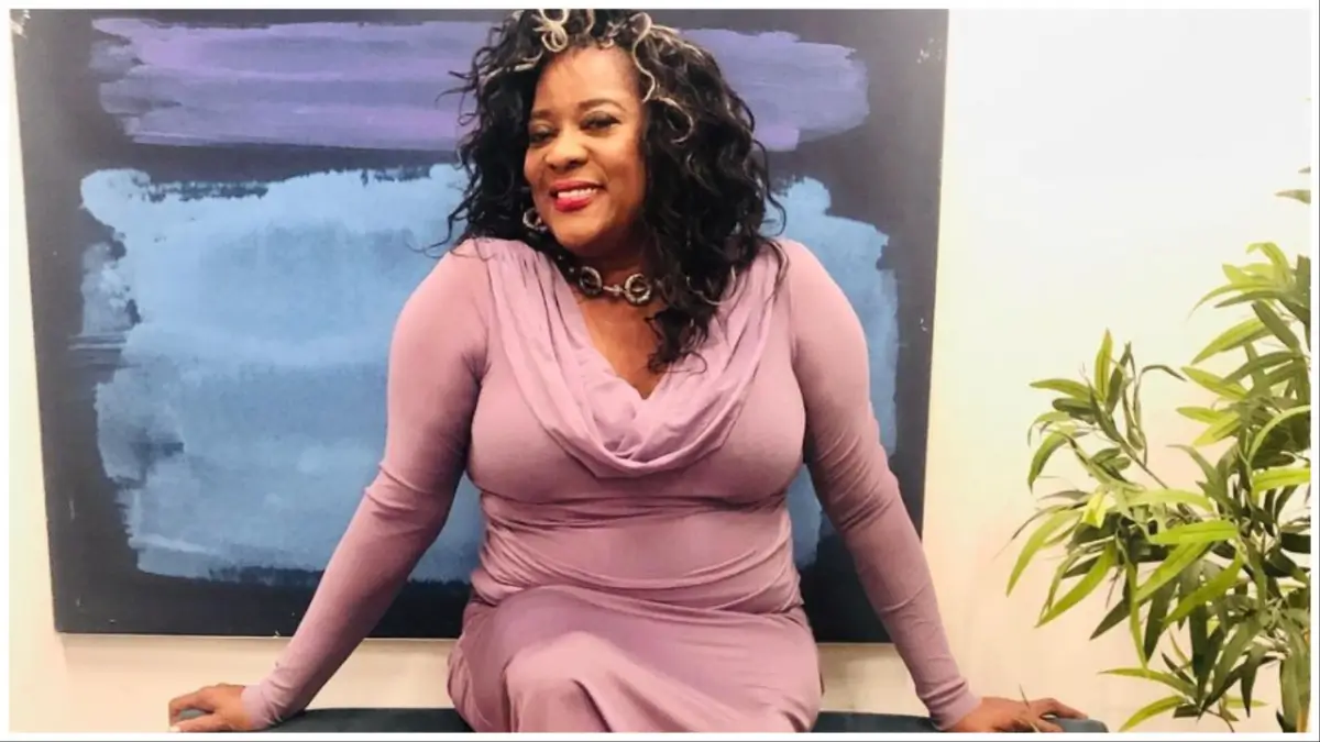 Loretta Devine reminds an Uber driver who she is after he boasts about his dislike for musicals.