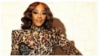 Le'Andria Johnson comes under fire after singing R. Kelly lyrics during karaoke session.