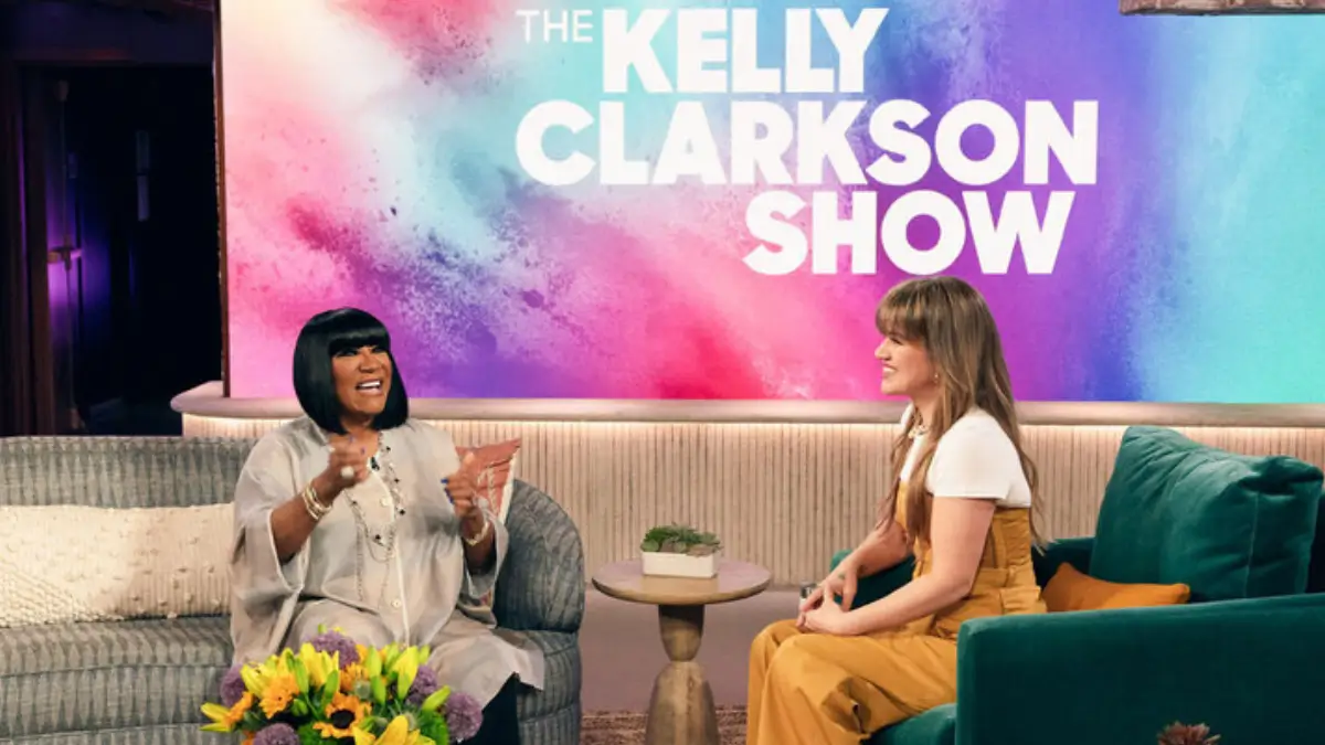 Patti LaBelle tells Kelly Clarkson about the time she "kicked" a male fan who "mooned" her while on tour.