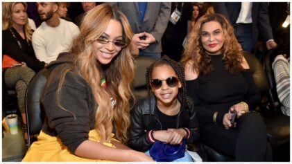 LOS ANGELES, CA - FEBRUARY 18: (L-R) Beyonce, Blue Ivy Carter, and Tina Knowles attend the 67th NBA All-Star Game: Team LeBron Vs. Team Stephen at Staples Center on February 18, 2018 in Los Angeles, California. (Photo by Kevin Mazur/WireImage)