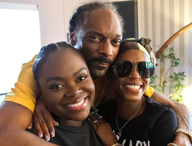 Snoop Dogg and Shante's daughter Cori sparks concern amid new photos since alleged breakup with fiance Wayne Deuce. (Photos: Snoopdogg/Instagram)