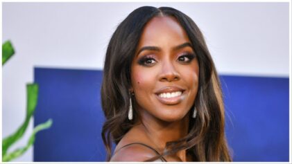 Kelly Rowland walks out of "Today" show hosting gig over dressing room issue on set.
