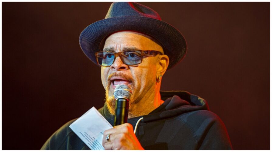 Sinbad makes his return to social media following his first public appearance since 2020 stroke.