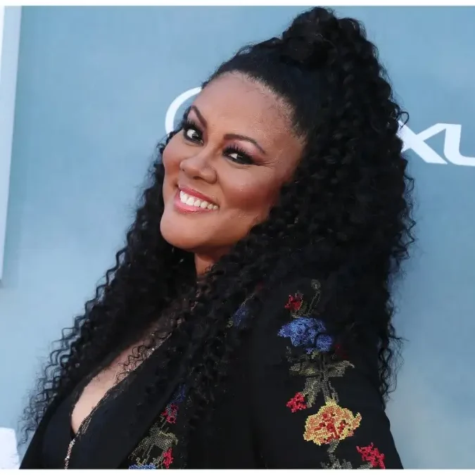 Lela Rochon 2024 Looks Like A Wedding Photo': Lela Rochon's Cozy Photo