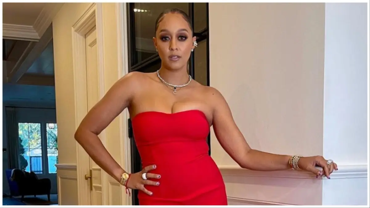 Tia Mowry Posts a Mystery Hand and the Internet’s Convinced She Snagged Herself a ‘Vanilla King’ Like Sister Tamera