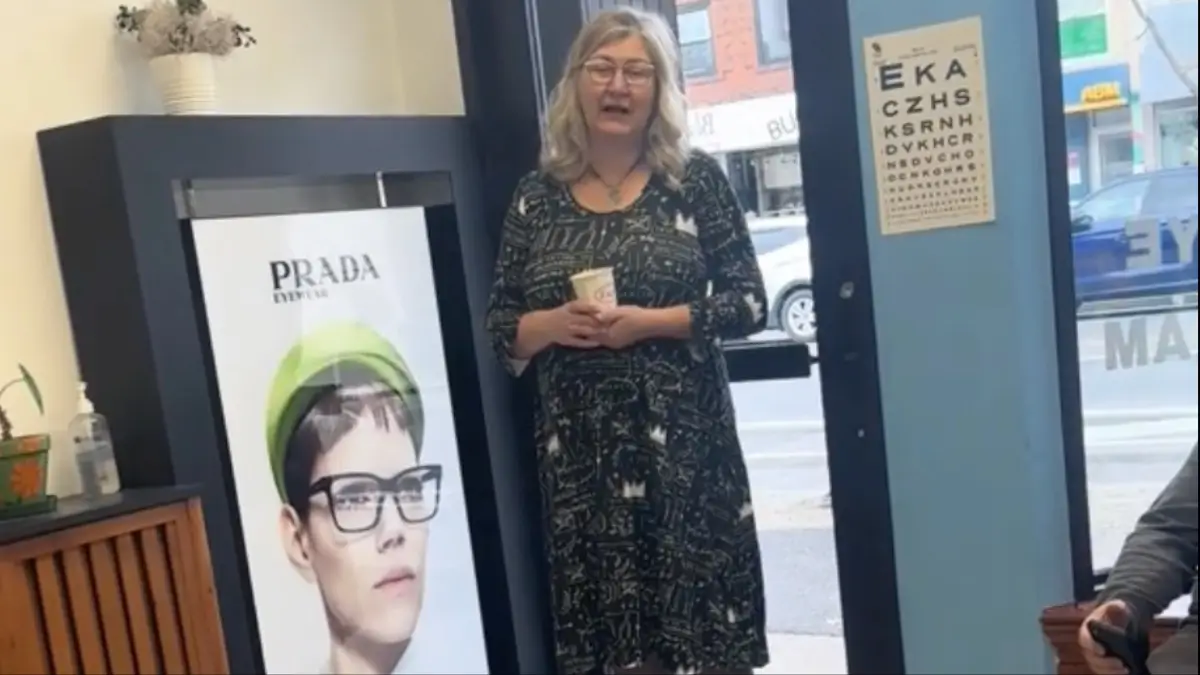 White Optician Blocks Exit to Prevent Woman from Leaving Store After Allegedly Accusing Customer of Stealing Merchandise