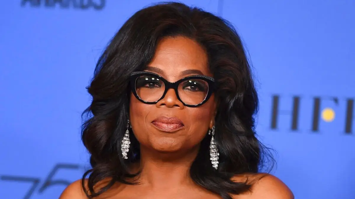 ‘Probably Had All the Baggy Skin Removed’: Oprah Winfrey Limits Comments as Fans Zero In on Her Reduced Appetite and Shrinking Waist After Weight Loss 