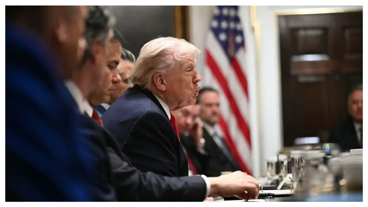 ‘OMG! Right There, He Had a Glitch!’: Trump Tries to Run a No-Questions Presser — Miscalculates One Detail, Can’t Shut It Down Fast Enough, and Freezes As Room Erupts