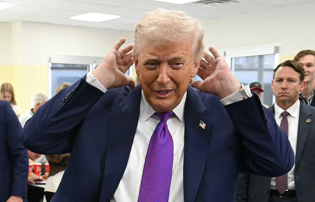 ‘This Man’: Trump, 79, Tries to Sound Presidential — Then Melts Down Over a Hairspray Disaster, and the Longer He Rambles, the More Fans Say He’s Losing It