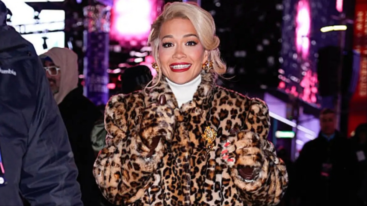 ‘Oh My God‘: Rita Ora’s Skimpy Bikini Reveal Triggers Panic Online as Folks Zoom In on Her ‘Skeletal’ Appearance